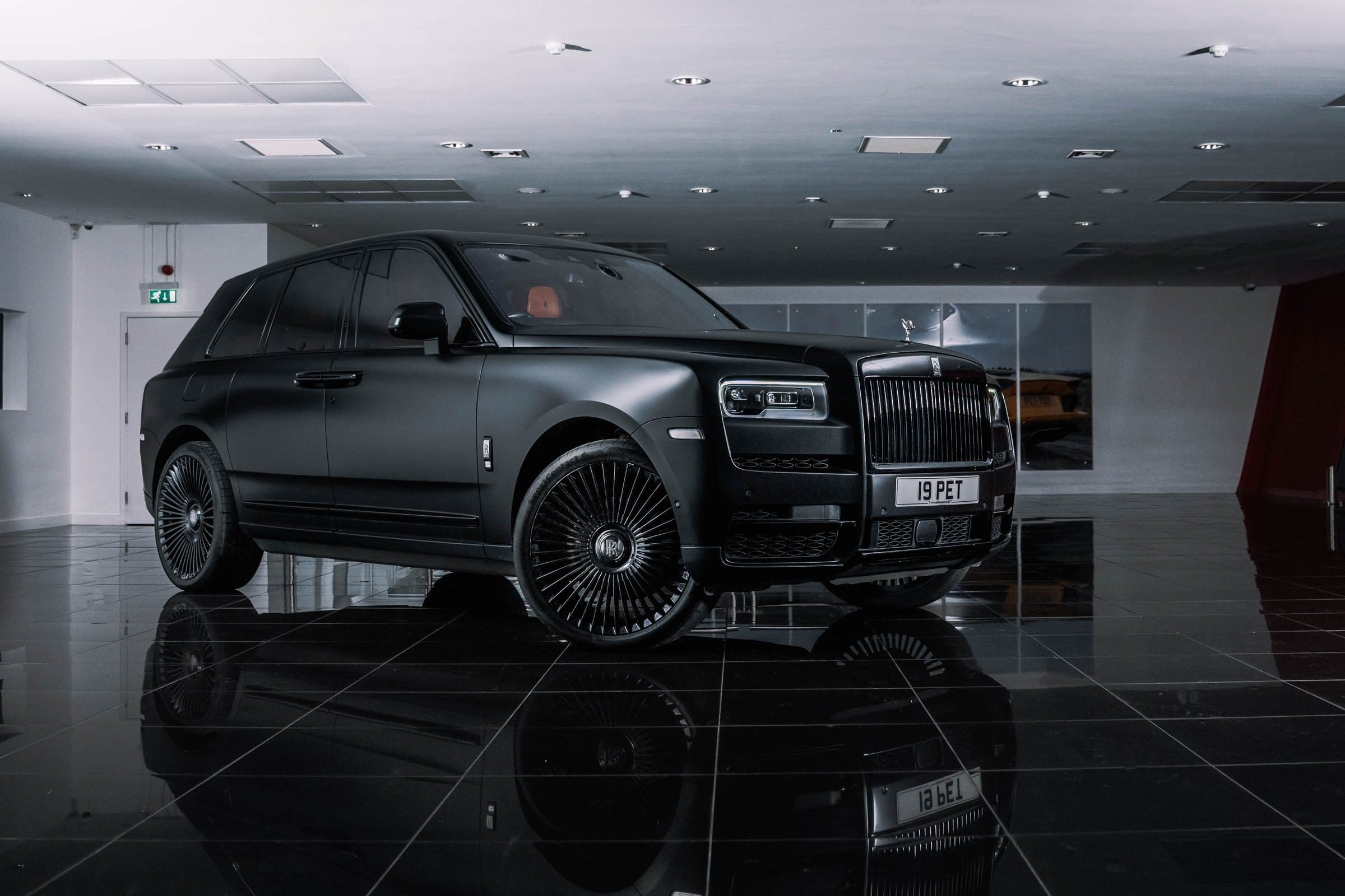 Rolls-Royce Cullinan, Black