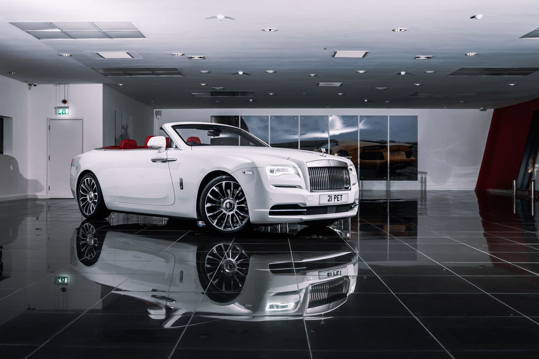 Rolls-Royce Dawn White, White