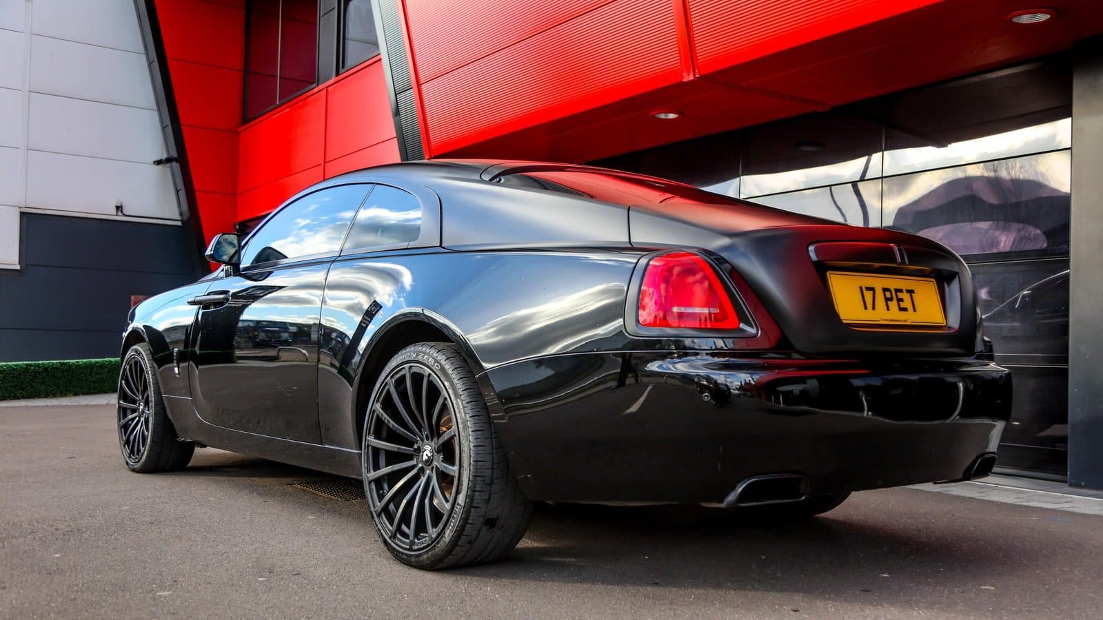Rolls-Royce Wraith, Black
